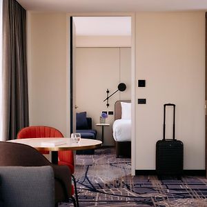 One-Bedroom King Suite